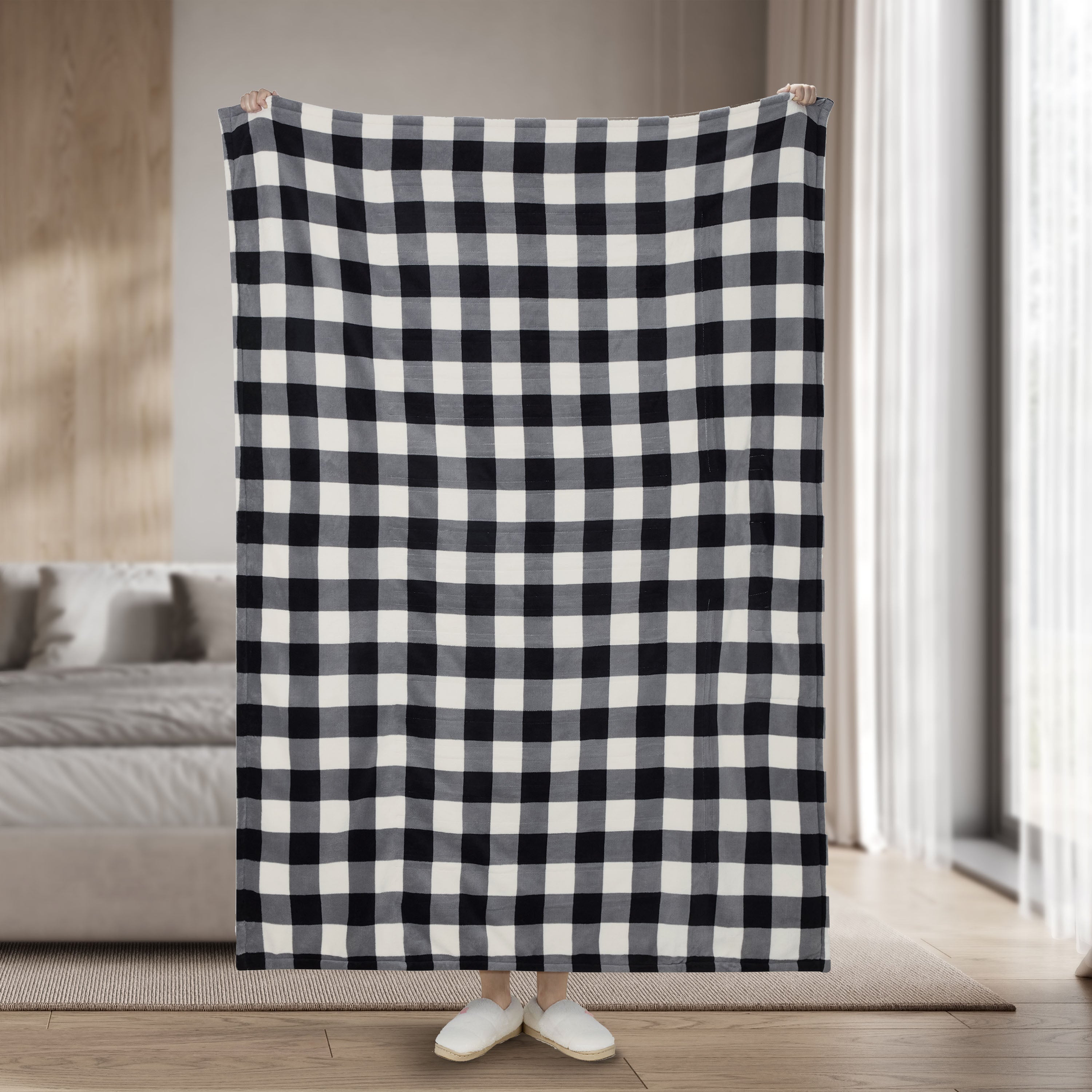 Sunbeam Heated Black White Buffalo Throw Blanket Microplush 4 Heat Settings 50x70