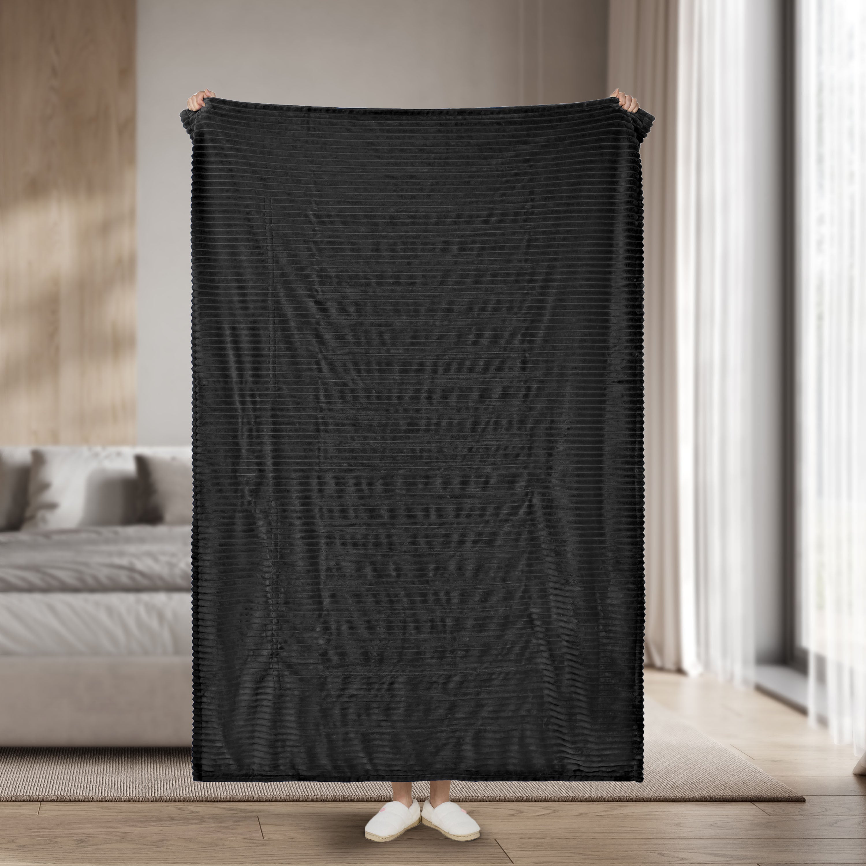 Sunbeam Heated Black Throw Blanket Textured Velvet 4 Heat Settings50x70