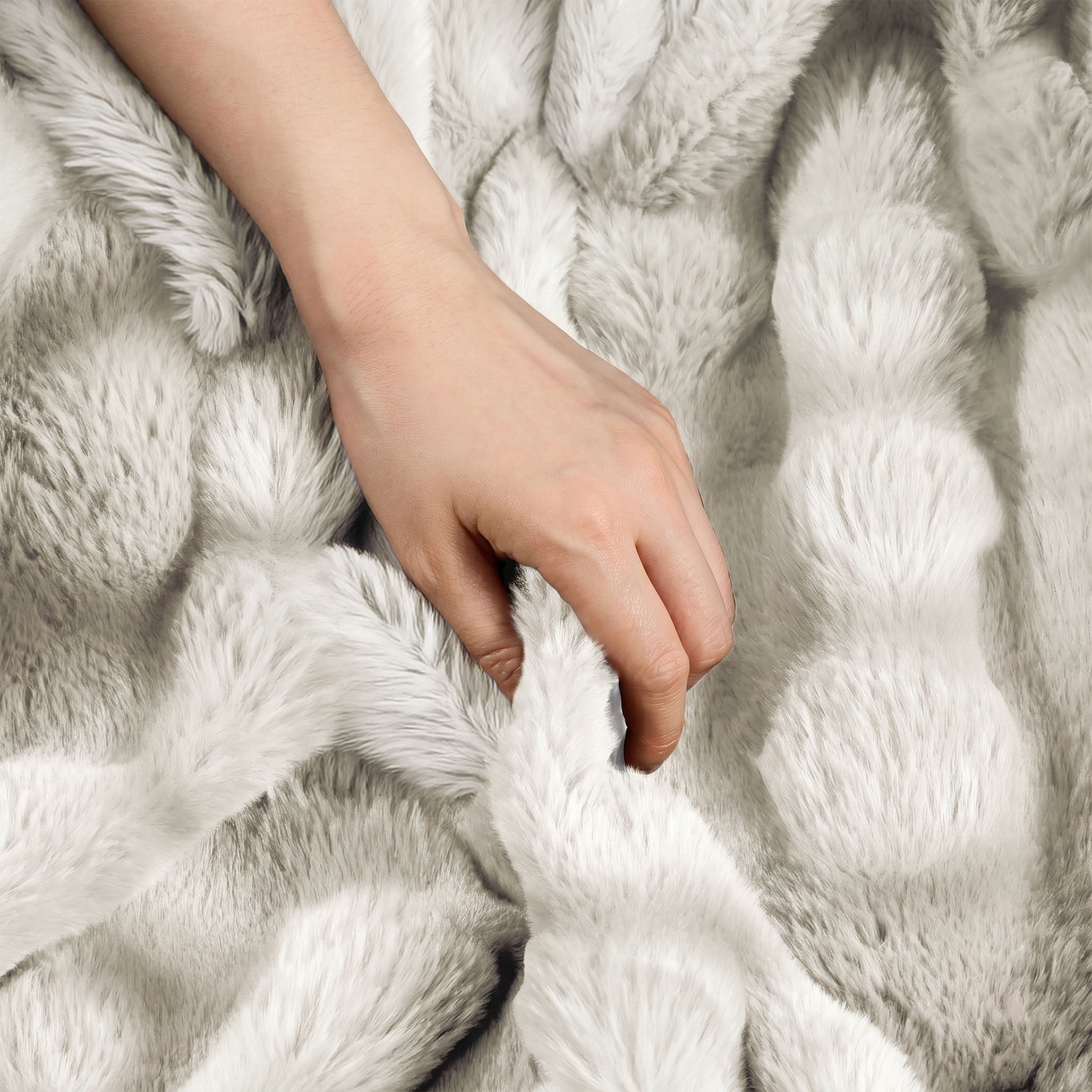 Sunbeam Heated Cream Throw Bubble Faux Fur Luxury Collection 4 Heat Settings 50x70