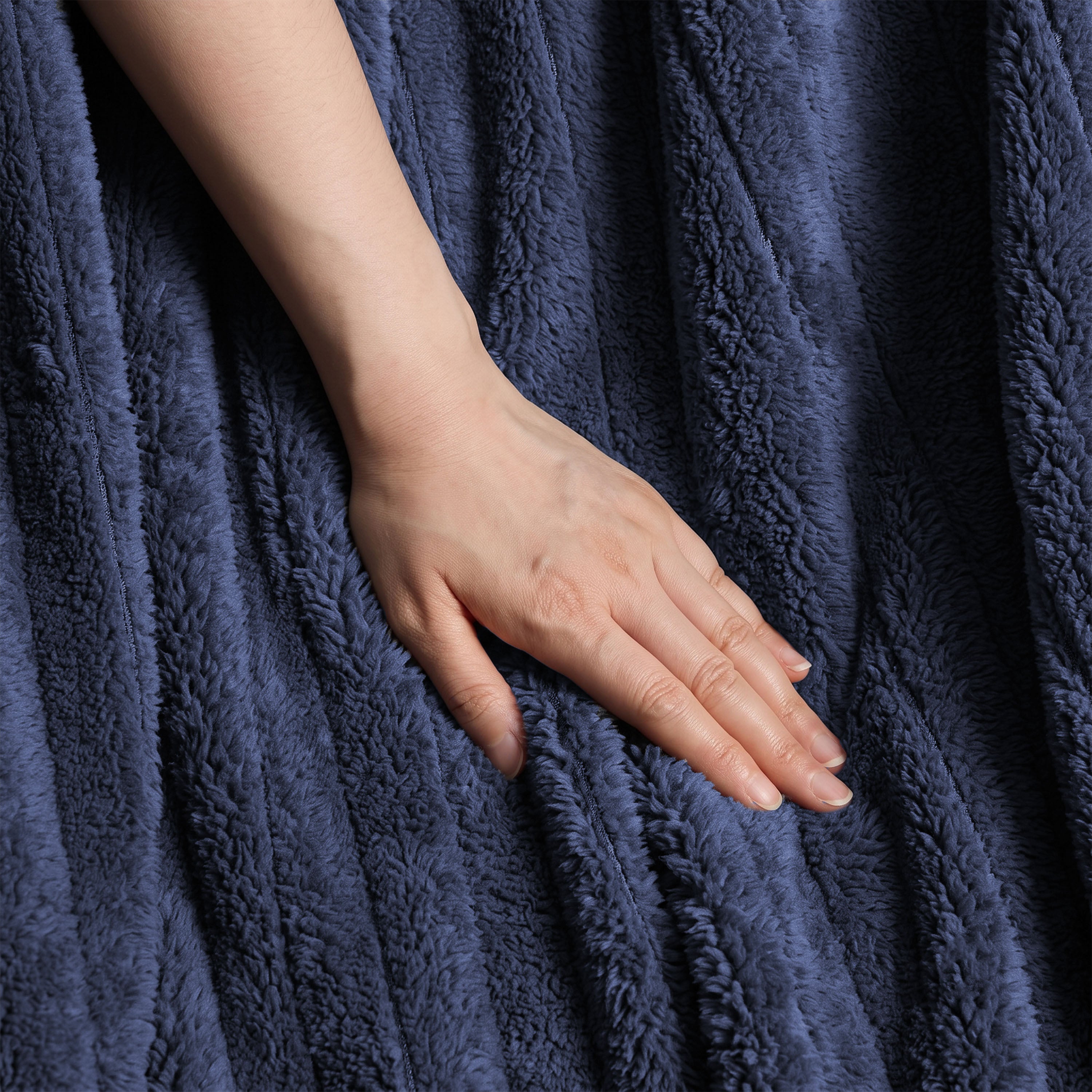 Sunbeam Heated Throw Blanket Arctic Plush Eco Quick Control 4 Heat Navy 50x60