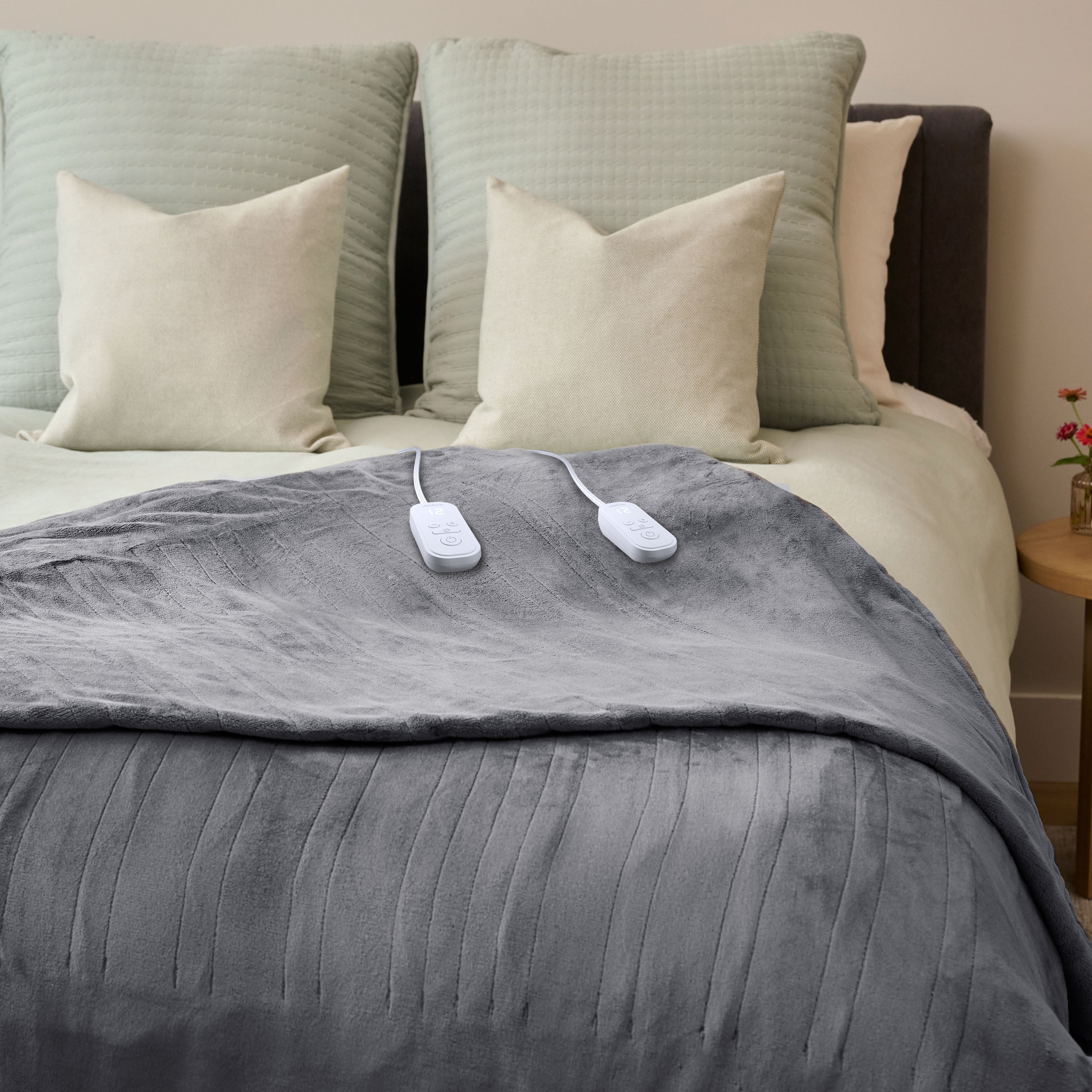 Sunbeam Heated Slate Gray Blanket Velvet 12 Heat Settings Full/