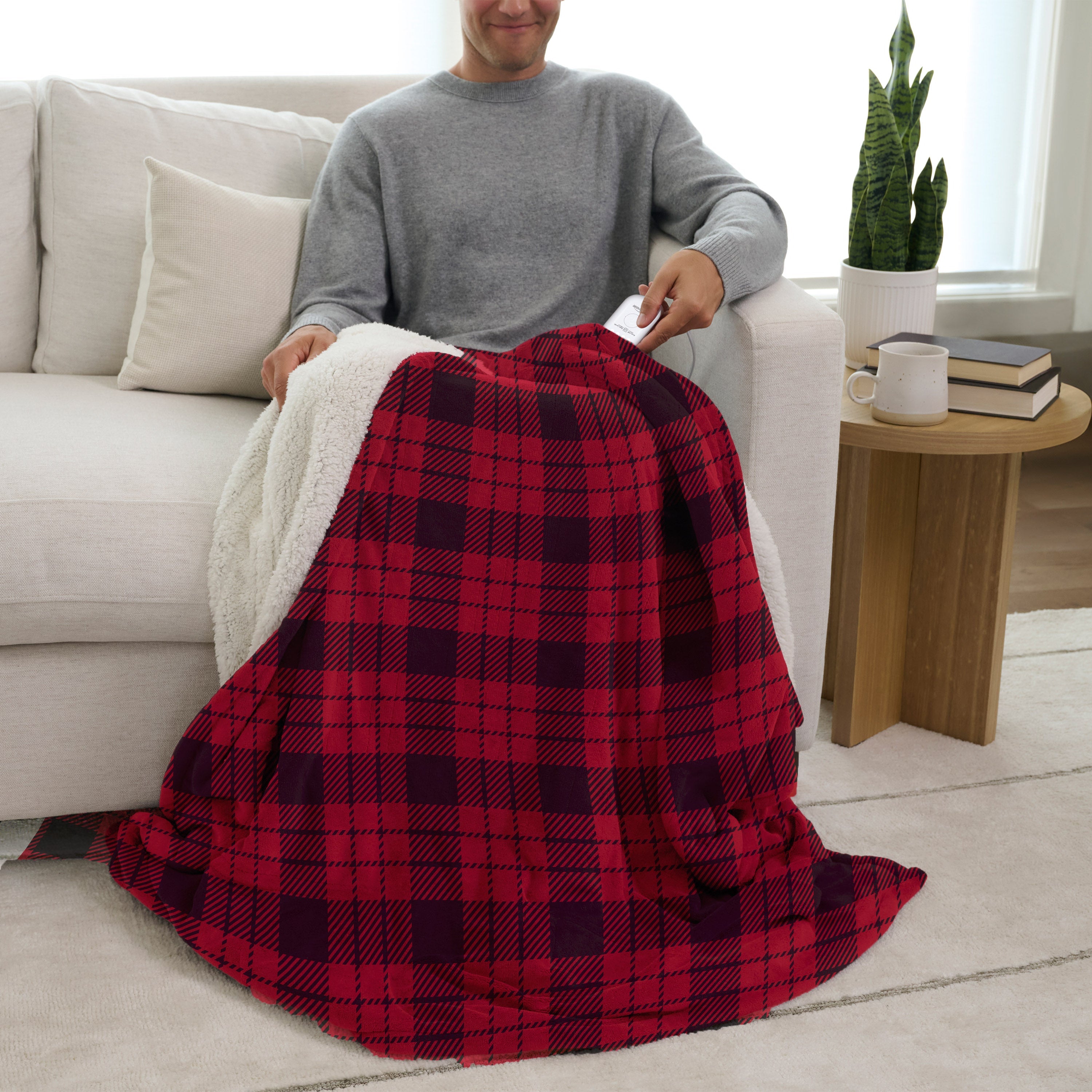 Sunbeam Heated Throw Blanket Microplush Sherpa Reverse Red Black Plaid 50" x 60"